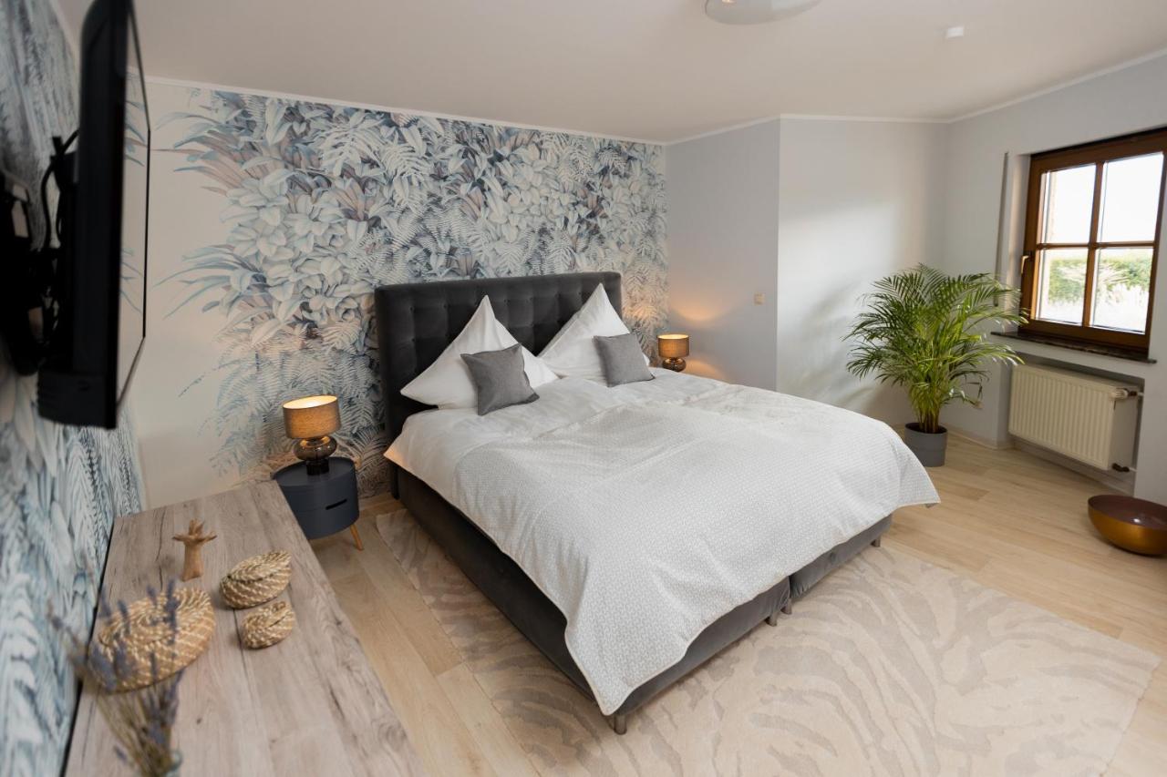 Erholung In Der Natur In Moselnahe, King Size Bett, Netflix, Waschmaschine, Trockner Bengel Luaran gambar